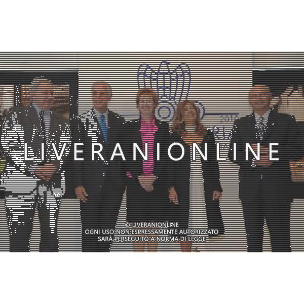 MILANO 5/5/2010 TRIENNALE VIALE ALEMAGNA INAUGURAZIONE MOSTRA FOTOGRAFICA DEDICATA AI 100 ANNI DELLA CONFINDUSTRIA NELLA FOTO EMMA MARCEGAGLIA, LETIZIA MORATTI, ROBERTO FORMIGONI ED ALBERTO MEOMARTINO FOTO ROMANO/AG ALDO LIVERANI