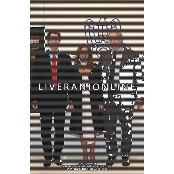 MILANO 5/5/2010 TRIENNALE VIALE ALEMAGNA INAUGURAZIONE MOSTRA FOTOGRAFICA DEDICATA AI 100 ANNI DELLA CONFINDUSTRIA NELLA FOTO EMMA MARCEGAGLIA, JOHN ELKANN ED ALBERTO MEOMARTINO FOTO ROMANO/AG ALDO LIVERANI