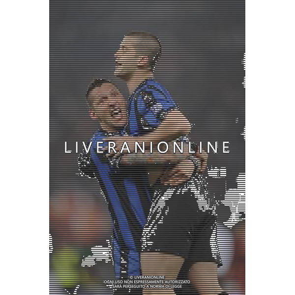 Roma - 05/05/2010 - Stadio Olimpico - Finale di TIM CUP 2009/2010 - Inter vs Roma - nella foto: materazzi e Chivu esultano a fine gara ph. Corradetti / ©Aldo Liverani Sas