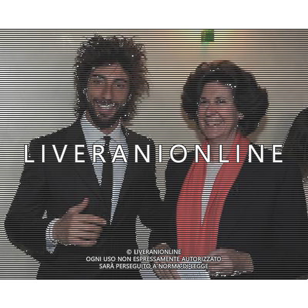 MILANO 7/5/2010 INTESA SAN PAOLO VIA ROMAGNOSI, 5 PRESENTAZIONE DELL\' INIZIATIVA -I LUOGHI DEL CUORE- 5° CENSIMENTO NAZIONALE DEL FAI NELLA FOTO ILARIA BORLETTI BUITONI CON VITTORIO BRUMOTTI FOTO ROMANO)AG ALDO LIVERANI