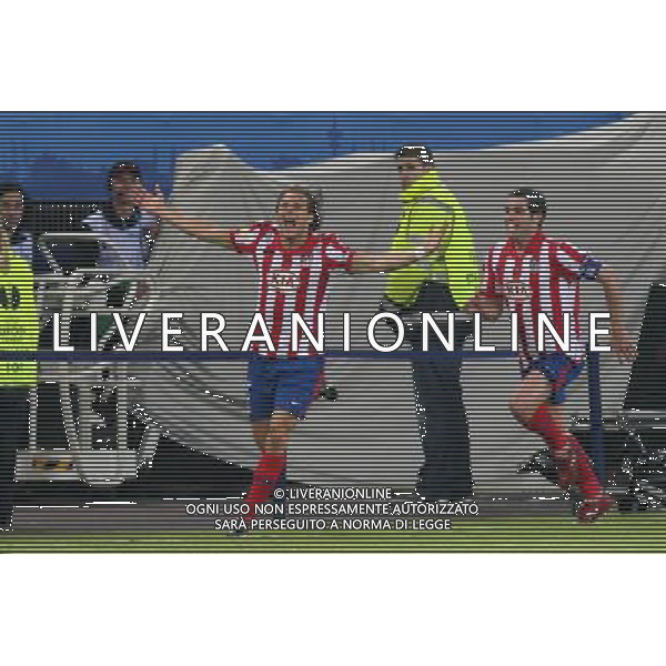AMBURGO: Fulham FC - Atletico Madrid - FINALE DI EUROPA LEAGUE nella foto: Diego FORLAN - ANTONIO LOPEZ ( Atletico Madrid) © PIOTR KUCZA/NEWSPIX.PL - Ag. Aldo Liverani sas ITALY ONLY *** Local Caption *** 
