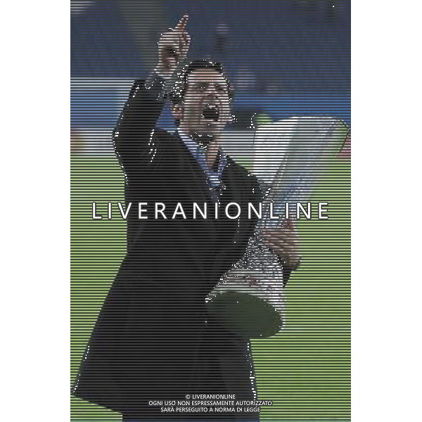 firo Fu§ball Fussball 12.05.2010 UEFA Cup Europa League Finale Atletico Madrid Athletico - FC Fulham 2:1 n.V nella foto Quique Sanchez Flores FINALE EUROPA LEAGUE ATLETICO MADRID - FULHAM CALCIO SPORT ph.firo/ALDO LIVERANI ONLY FOR ITALY