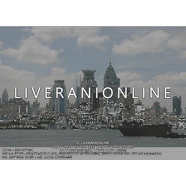 CINA - SHANGHAI 2010 NELLA FOTO: GRATTACIELI NEL DISTRETTO DI PUDONG, SULLA RIVA DEL FIUME HUANGPU DI FRONTE AL BUND DI SHANGAI PH. ANDREA BUSI