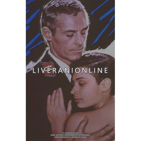 FILM 7 EROICHE CAROGNE 1968 NELLA FOTO RAFFAELLA CARRAÔ-GUY MADISON AG ALDO LIVERANI