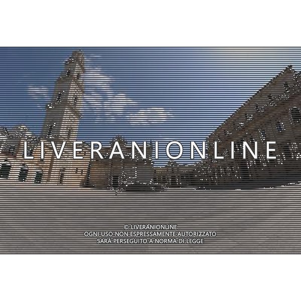 Cittˆ di Lecce Lecce - Maggio 2010 Nella Foto:Piazza Duomo /Ph.Vitez-Ag. Aldo Liverani