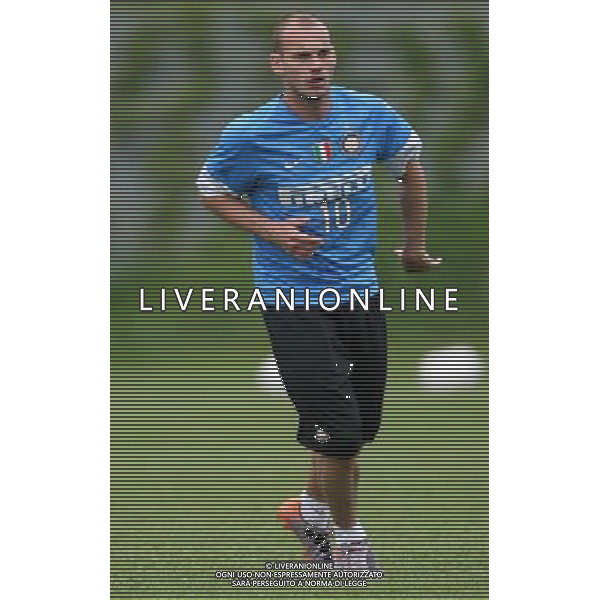 APPIANO GENTILE (CO) 18/5/2010 LA PINETINA, CENTRO SPORTIVO ANGELO MORATTI ALLENAMENTO DELL\'INTER F.C. IN VISTA DELLA FINALE DI CHAMPIONS LEAGUE DI MADRID NELLA FOTO WESLEY SNEIJDER FOTO ROMANO/AG ALDO LIVERANI