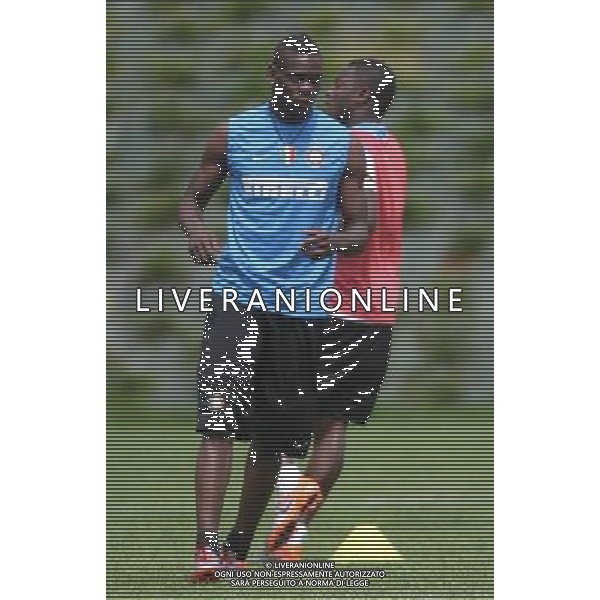 APPIANO GENTILE (CO) 18/5/2010 LA PINETINA, CENTRO SPORTIVO ANGELO MORATTI ALLENAMENTO DELL\'INTER F.C. IN VISTA DELLA FINALE DI CHAMPIONS LEAGUE DI MADRID NELLA FOTO MARIO BALOTELLI FOTO ROMANO/AG ALDO LIVERANI