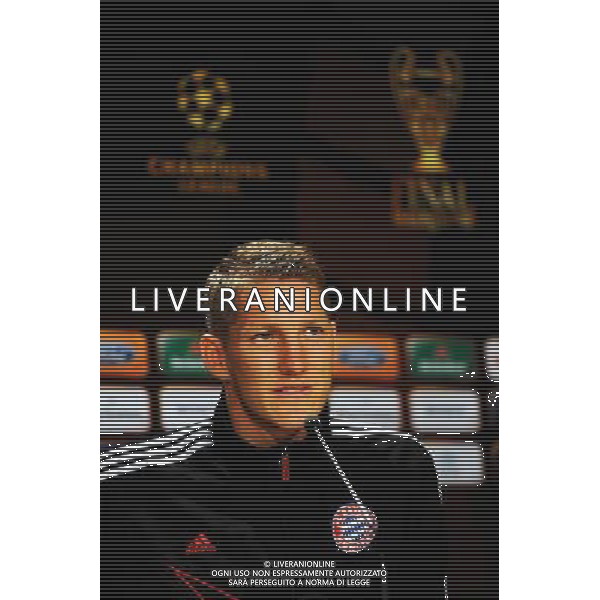MADRID, SPAIN - MAY 21: In the handout image provided by UEFA, midfielder Bastian Schweinsteiger looks on during the Bayern Munich Press Conference prior to the UEFA Champions League Final match versus Inter Milan at the Estadio Santiago Bernabeu on May 21, 2010 in Madrid, Spain. MADRID, Spagna - 21 maggio: CALCIO SPORT NELLA FOTO il centrocampista Bastian Schweinsteiger del Bayern Monacodurante la Conferenza stampa prima della finale di UEFA Champions League contro l\'Inter al Estadio Santiago Madrid ph. UEFA/ALDO LIVERANI ONLY ITALY *** Local Caption *** Bastian Schweinsteiger