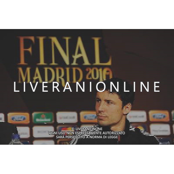 MADRID, SPAIN - MAY 21: In the handout image provided by UEFA, captain Mark van Bommel looks on during the Bayern Munich Press Conference prior to the UEFA Champions League Final match versus Inter Milan at the Estadio Santiago Bernabeu on May 21, 2010 in Madrid, Spain. MADRID, Spagna - 21 maggio: CALCIO SPORT NELLA FOTO il centrocampista Mark van Bommel del Bayern Monacodurante la Conferenza stampa prima della finale di UEFA Champions League contro l\'Inter al Estadio Santiago Madrid ph. UEFA/ALDO LIVERANI ONLY ITALY *** Local Caption *** Mark van Bommel