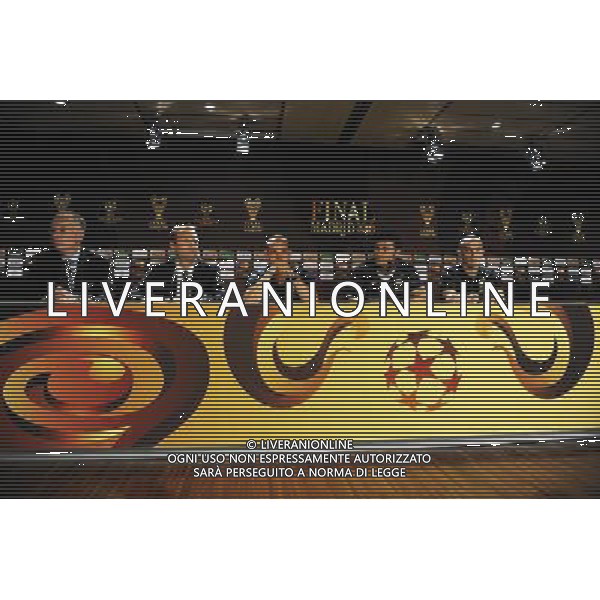 MADRID, SPAIN - MAY 21: In this handout image provided by UEFA, Wesley Sneijder, Javier Zanetti and Esteban Cambiasso look on during the Inter Milan Press Conference prior to the UEFA Champions League Final match versus Bayern Munich at the Estadio Santiago Bernabeu on May 21, 2010 in Madrid, Spain. (Photo by UEFA/UEFA) /Agenzia Aldo Liverani Sas - ITALY ONLY - MADRID SPAGNA: CONFERENZA STAMPA INTER IN VISTA DELLA FINALE DI CHAMPIONS LEAGUE DI MADRID CONTRO IL BAYERN MONACO *** Local Caption *** Esteban Cambiasso; Wesley Sneijder; Javier Zanetti