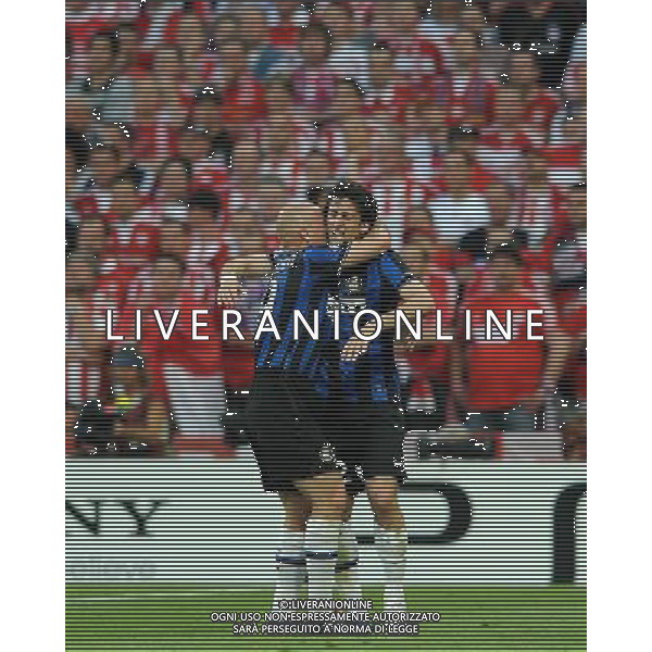 Champions League 2009/2010 Finale Madrid (Santiago Bernabeu) - 22.05.2010 FC Bayern Monaco- FC Inter Nella Foto: ESULTANZA DOPO IL GOL DI DIEGO MILITO CON CAMBIASSO /Ph.Vitez-Ag. Aldo Liverani