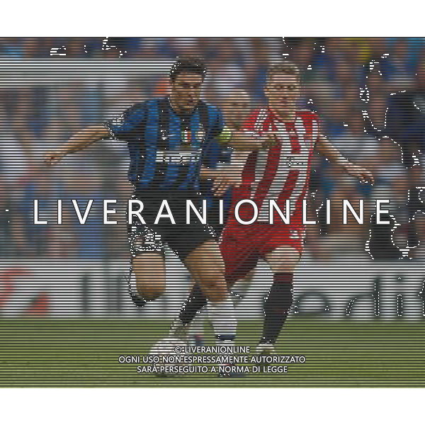 MADRID 22/05/2010 BAYERN MONACO-INTER FINALE DI CHAMPIONS LEAGUE NELLA FOTO Bastian Schweinsteiger - Javier Zanetti ALTERPHOTOS/Alvaro Hernandez -AG ALDO LIVERANI