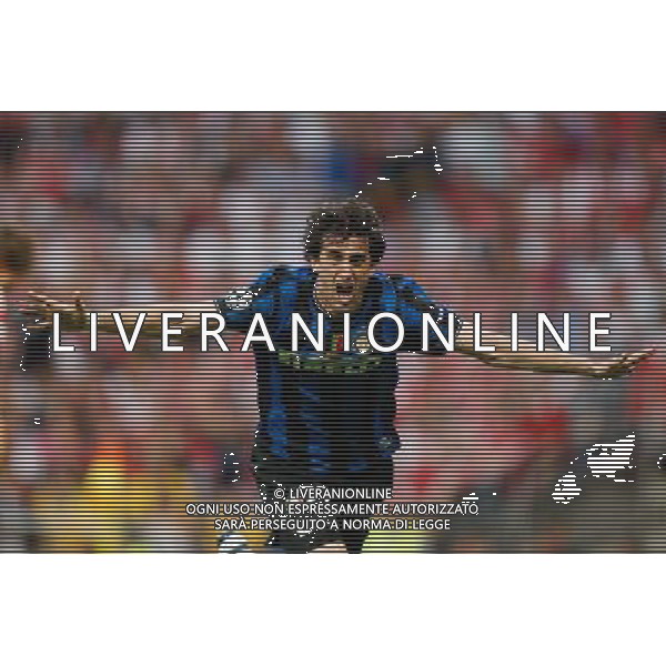 MADRID 22/05/2010 BAYERN MONACO-INTER FINALE DI CHAMPIONS LEAGUE NELLA FOTO ABBRACCI INTER DOPO IL GOL DI DIEGO MILITO ALTERPHOTOS/Alvaro Hernandez -AG ALDO LIVERANI