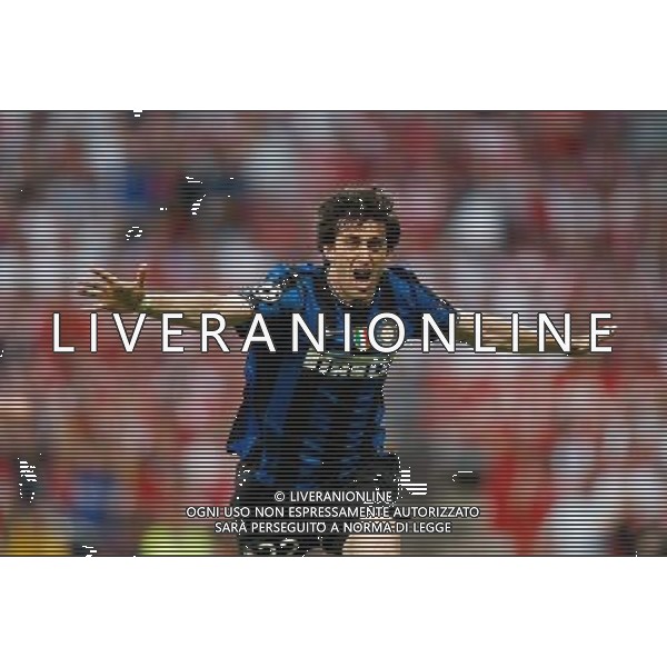 MADRID 22/05/2010 BAYERN MONACO-INTER FINALE DI CHAMPIONS LEAGUE NELLA FOTO ABBRACCI INTER DOPO IL GOL DI DIEGO MILITO ALTERPHOTOS/Alvaro Hernandez -AG ALDO LIVERANI