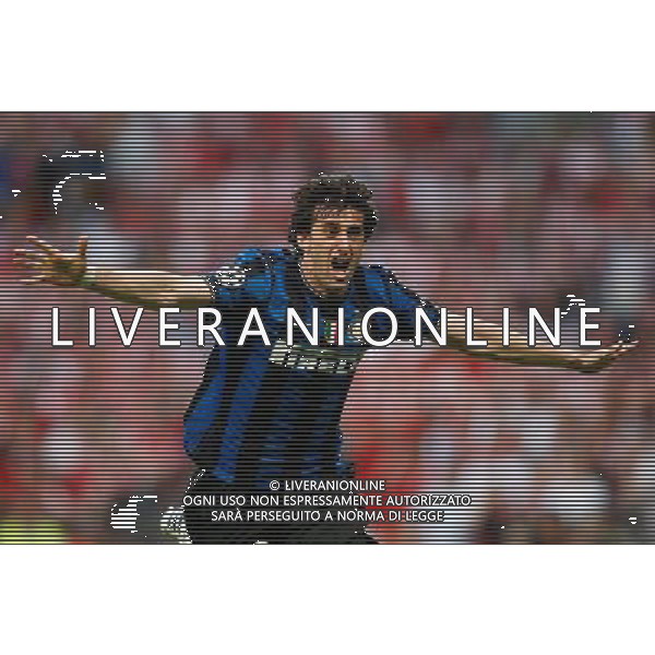 MADRID 22/05/2010 BAYERN MONACO-INTER FINALE DI CHAMPIONS LEAGUE NELLA FOTO ABBRACCI INTER DOPO IL GOL DI DIEGO MILITO ALTERPHOTOS/Alvaro Hernandez -AG ALDO LIVERANI