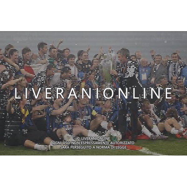 Internazionale Milan\'s players celebrate the victory in the UEFA Champions League final. May 22, 2010. (ALTERPHOTOS/Alvaro Hernandez) /Agenzia Aldo Liverani Sas - ITALY ONLY - Bayern Monaco- FC Inter Finale Champions League 2009/2010 Madrid (Stadio Santiago Bernabeu)