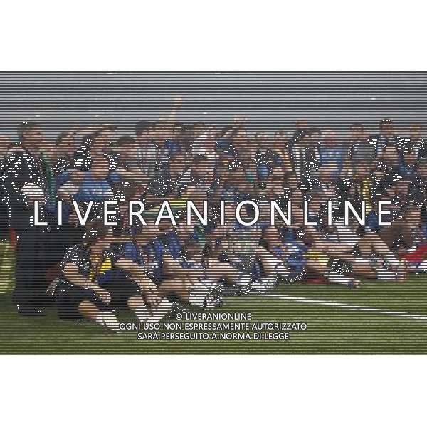 Internazionale Milan\'s players celebrate the victory in the UEFA Champions League final. May 22, 2010. (ALTERPHOTOS/Alvaro Hernandez) /Agenzia Aldo Liverani Sas - ITALY ONLY - Bayern Monaco- FC Inter Finale Champions League 2009/2010 Madrid (Stadio Santiago Bernabeu)