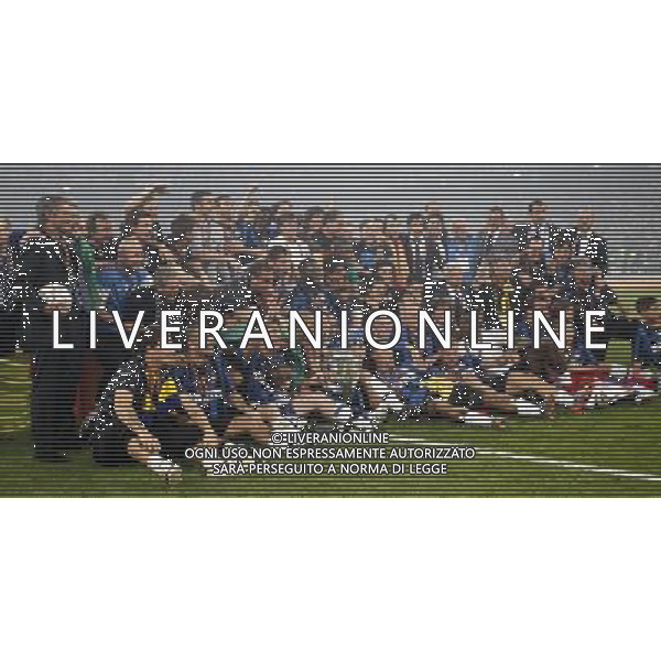Internazionale Milan\'s players celebrate the victory in the UEFA Champions League final. May 22, 2010. (ALTERPHOTOS/Alvaro Hernandez) /Agenzia Aldo Liverani Sas - ITALY ONLY - Bayern Monaco- FC Inter Finale Champions League 2009/2010 Madrid (Stadio Santiago Bernabeu)