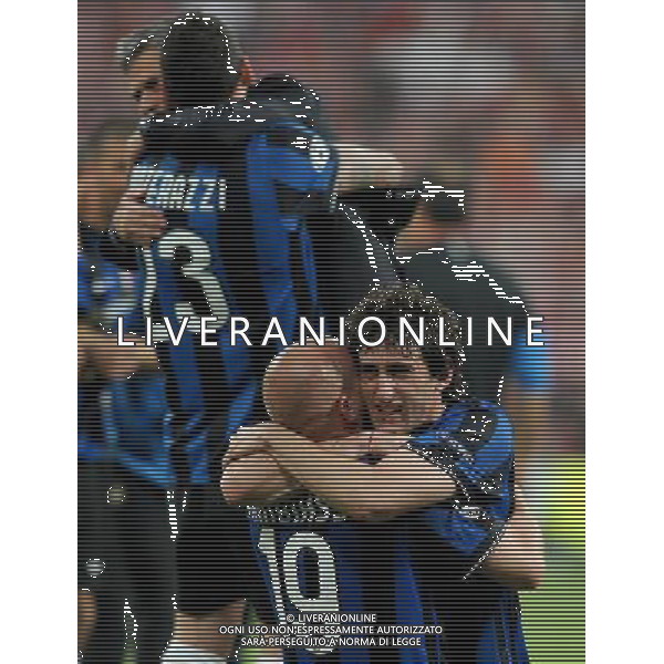Champions League 2009/2010 Finale Madrid (Santiago Bernabeu) - 22.05.2010 FC Bayern Monaco- FC Inter Nella Foto:MILITO DIEGO-CAMBIASSO ESTEBAN /Ph.Vitez-Ag. Aldo Liverani