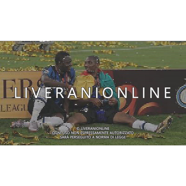 firo CALCIO SPORT Fu§ball Fussball 22.05.2010 Champions League Finale BAYERN MONACO INTER FC Bayern MŸnchen - Inter Mailand, 0:2 Champions League Sieger Inter Mailand nella foto samuel Eto\'o e Sulley Ali Muntari ph:firosportfoto/ALDO LIVERANI ITALY ONLY
