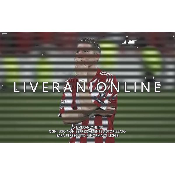 firo CALCIO SPORT Fu§ball Fussball 22.05.2010 Champions League Finale BAYERN MONACO INTER FC Bayern MŸnchen - Inter Mailand, 0:2 Champions League Sieger Inter Mailand nella foto delusione Bastian Schweinsteiger ph:firosportfoto/ALDO LIVERANI ITALY ONLY