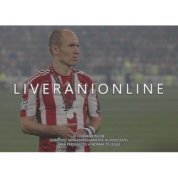 firo CALCIO SPORT Fu§ball Fussball 22.05.2010 Champions League Finale BAYERN MONACO INTER FC Bayern MŸnchen - Inter Mailand, 0:2 Champions League Sieger Inter Mailand nella foto Arjen robben ph:firosportfoto/ALDO LIVERANI ITALY ONLY
