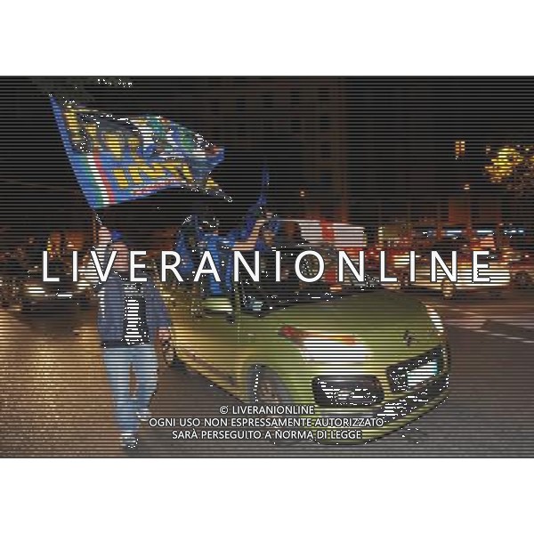 MILANO 22/5/2010 TIFOSI DELL\' INTER FESTEGGIANO IN PIAZZA CASTELLO FOTO ROMANO/AG ALDO LIVERANI