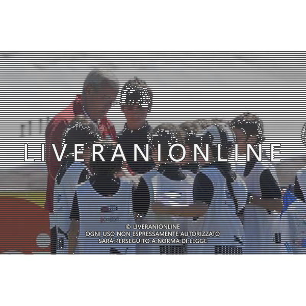 Sestriere 25-05-2010 Preparazione Nazionale Italiana Nella Foto: Lippi firma autografi ©Alessandro Falzone/ALDO LIVERANI