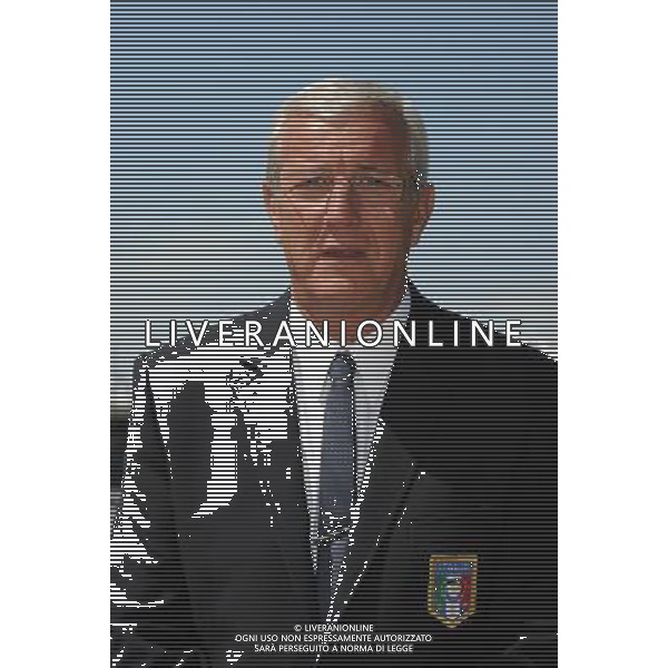 SESTRIERE ( TO) PRIMI PIANI NAZIONALE ITALIANA CALCIO. MONDIALI SUD AFRICA 2010 COPPA DEL MONDO NELLA FOTO: MARCELLO LIPPI © UFFICIO STAMPA FIGC - AG. ALDO LIVERANI SAS