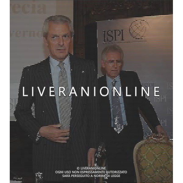 MILANO 27/5/2010 PALAZZO CLERICI VIA CLERICI, 5 TAVOLA ROTONDA \'DOPO LA GRECIA: L\' EUROPA ED IL GOVERNO DELLE CRISI\' NELLA FOTO MARCO TRONCHETTI PROVERA E MARIO MONTI FOTO ROMANO/AG ALDO LIVERANI
