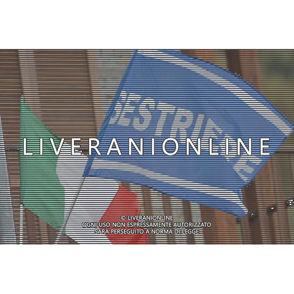 Sestriere 30-05-2010 Preparazione Nazionale Italiana Amichevole Nazionale Italiana Nella Foto: Tifosi sul balcone AG ALDO LIVERANI