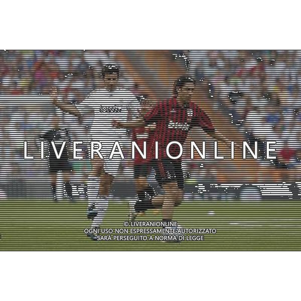 Madrid (30/05/10).- Estadio Santiago Bernabeu. Corazon Classic Match 2010 Real Madrid Veteranos 4- Milan Glorie 3 Rui Costa y Luis Figo. Photo: Alex Cid-Fuentes/ ALFAQUI ©AG . ALDO LIVERANI SAS ONLY ITALY