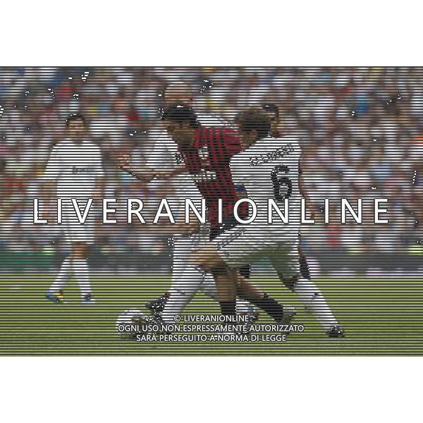 Madrid (30/05/10).- Estadio Santiago Bernabeu. Corazon Classic Match 2010 Real Madrid Veteranos 4- Milan Glorie 3 Rui Costa, Zinedine Zidane y Julio Llorente. Photo: Alex Cid-Fuentes/ ALFAQUI ©AG . ALDO LIVERANI SAS ONLY ITALY