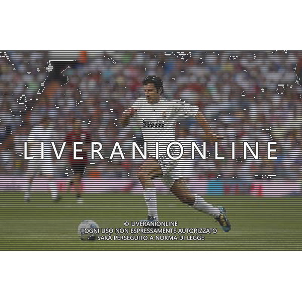 Madrid (30/05/10).- Estadio Santiago Bernabeu. Corazon Classic Match 2010 Real Madrid Veteranos 4- Milan Glorie 3 Luis Figo. Photo: Alex Cid-Fuentes/ ALFAQUI ©AG . ALDO LIVERANI SAS ONLY ITALY