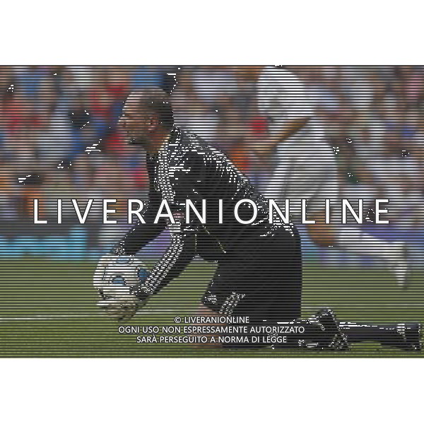 Madrid (30/05/10).- Estadio Santiago Bernabeu. Corazon Classic Match 2010 Real Madrid Veteranos 4- Milan Glorie 3 Sebastiano Rossi. Photo: Alex Cid-Fuentes/ ALFAQUI ©AG . ALDO LIVERANI SAS ONLY ITALY