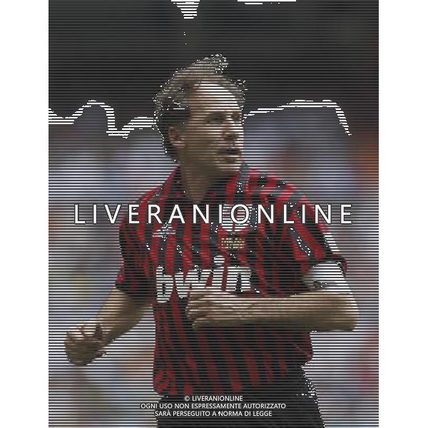 Madrid (30/05/10).- Estadio Santiago Bernabeu. Corazon Classic Match 2010 Real Madrid Veteranos 4- Milan Glorie 3 Franco Baresi. Photo: Alex Cid-Fuentes/ ALFAQUI ©AG . ALDO LIVERANI SAS ONLY ITALY