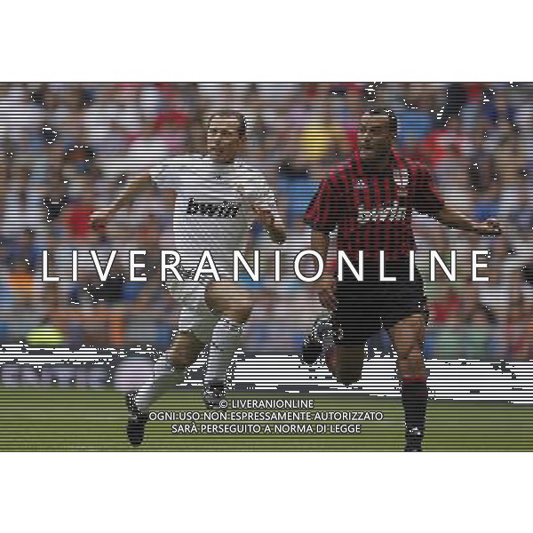 Madrid (30/05/10).- Estadio Santiago Bernabeu. Corazon Classic Match 2010 Real Madrid Veteranos 4- Milan Glorie 3 Emilio Butragueno y Cafu. Photo: Alex Cid-Fuentes/ ALFAQUI ©AG . ALDO LIVERANI SAS ONLY ITALY
