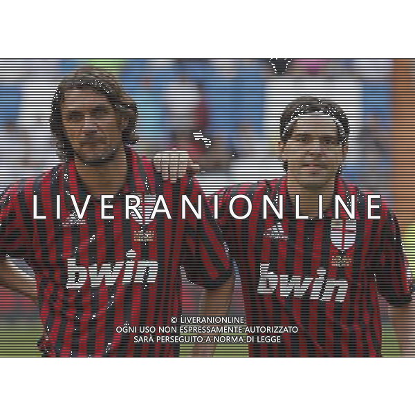 Madrid (30/05/10).- Estadio Santiago Bernabeu. Corazon Classic Match 2010 Real Madrid Veteranos 4- Milan Glorie 3 Paolo Maldini y Cosmin Contra. Photo: Alex Cid-Fuentes/ ALFAQUI ©AG . ALDO LIVERANI SAS ONLY ITALY