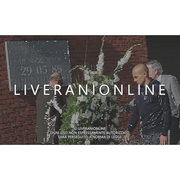 Amichevole Bruxelles - 03.05.2010 Italia-Messico Nella Foto:l\'italia depone i fiori /Ph.Vitez-Ag. Aldo Liverani