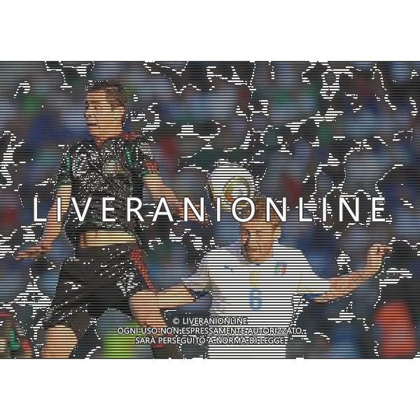 Amichevole Bruxelles - 03.05.2010 Italia-Messico Nella Foto:de rossi-aguillar /Ph.Vitez-Ag. Aldo Liverani