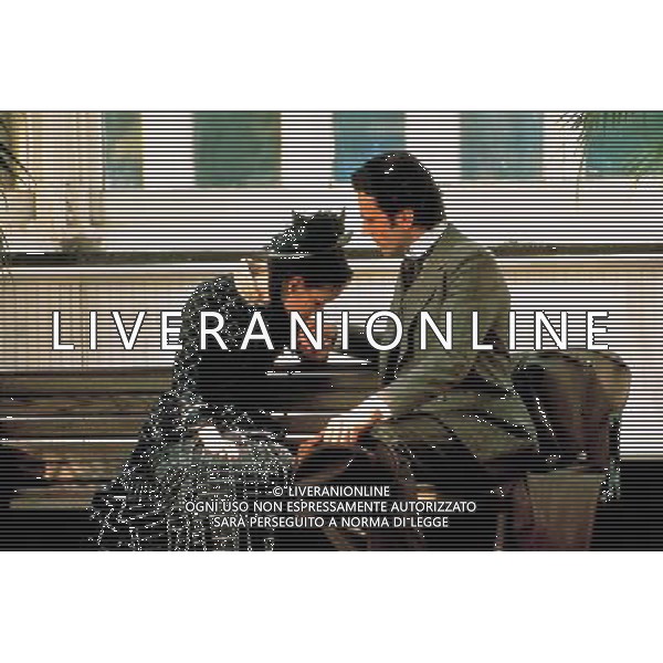 FILM L ETA DELL INNOCENZA 1993 NELLA FOTO WINONA RYDER-DANIEL DAY LEWIS AG ALDO LIVERANI