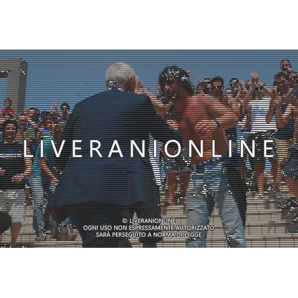 BERGAMO05/06/2010 PRESENTAZIONE DEL NUOVO PRESIDENTE ATALANTA CALCIO ANTONIO PERCASSI NELLA FOTO ANTONIO PERCASSI PRESIDENTE ATALANTA CALCIO SALUTA I TIFOSI E IL CAPO DELLA CURVA GALIMBERTI AG ALDO LIVERANI