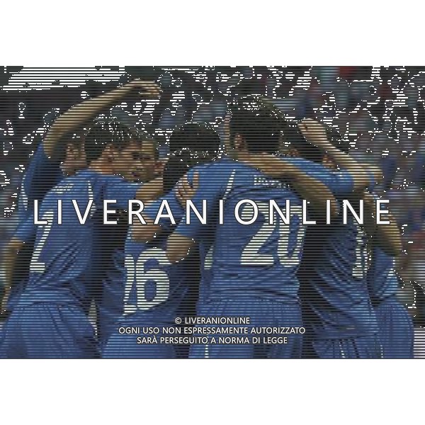 Svizzera - Italia Amichevole Nazionale Pre-mondiale a Ginevra 05/06/2010 nella foto abbracci esultanza dopo il gol di fabio quagliarella ©Luzzani/Agenzia Aldo Liverani Sas