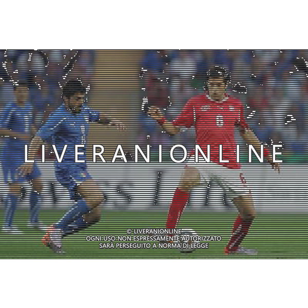 Svizzera - Italia Amichevole Nazionale Pre-mondiale a Ginevra 05/06/2010 nella foto gennaro gattuso e huggel ©Luzzani/Agenzia Aldo Liverani Sas