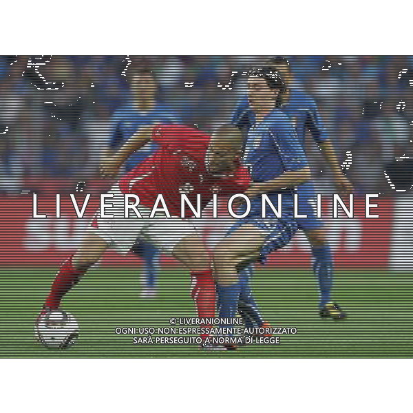 Svizzera - Italia Amichevole Nazionale Pre-mondiale a Ginevra 05/06/2010 nella foto inler e montolivo riccardo ©Luzzani/Agenzia Aldo Liverani Sas