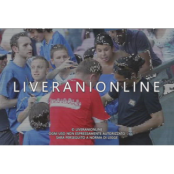 Ginevra (CH) 05-06-2010 Amichevole pre mondiali svizzera-italia 1:1 nella foto mauro german camoranesi firma autografi ph marco luzzani/ag aldo liverani s.a.s.