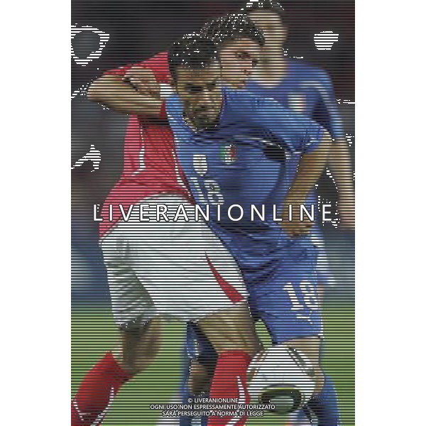 Ginevra (CH) 05-06-2010 Amichevole pre mondiali svizzera-italia 1:1 nella foto fabio quagliarella e benjamin huggel ph marco luzzani/ag aldo liverani s.a.s.