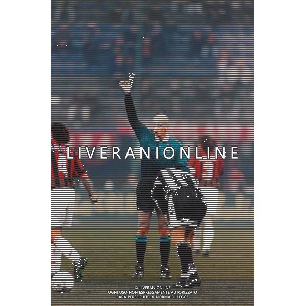  UNA CURIOSA IMMAGINE DI PIERLUIGI COLLINA FOTO ALDO LIVERANI