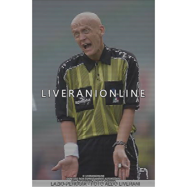 ROMA, 14/10/2000 LAZIO-PERUGIA UNA CURIOSA IMMAGINE DI PIERLUIGI COLLINA FOTO ALDO LIVERANI