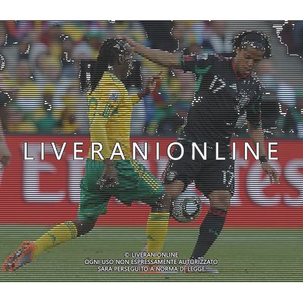 Fifa World Cup Sud Africa 2010 Match #1 Johannesburg (Soccer City Stadium) - 11.06.2010 Sud Africa-Messico Nella Foto:dos santos /Ph.Vitez-Ag. Aldo Liverani